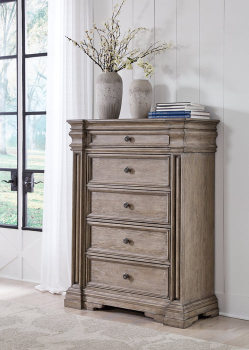 Blairhurst Light Grayish Brown Chest of Drawers - B916-46 - Vega Furniture