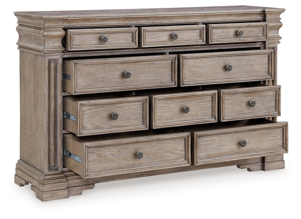 Blairhurst Light Grayish Brown Dresser - B916-31 - Vega Furniture