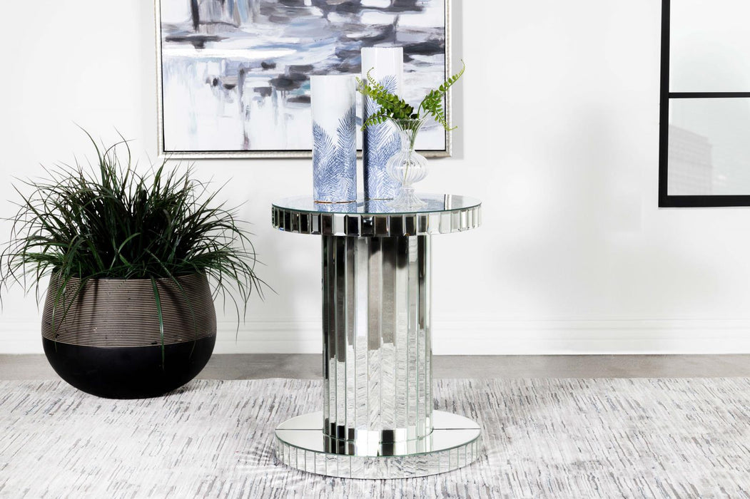 Dorielle Mirror Crystal Inlay Round Top Accent Table - 936125 - Vega Furniture