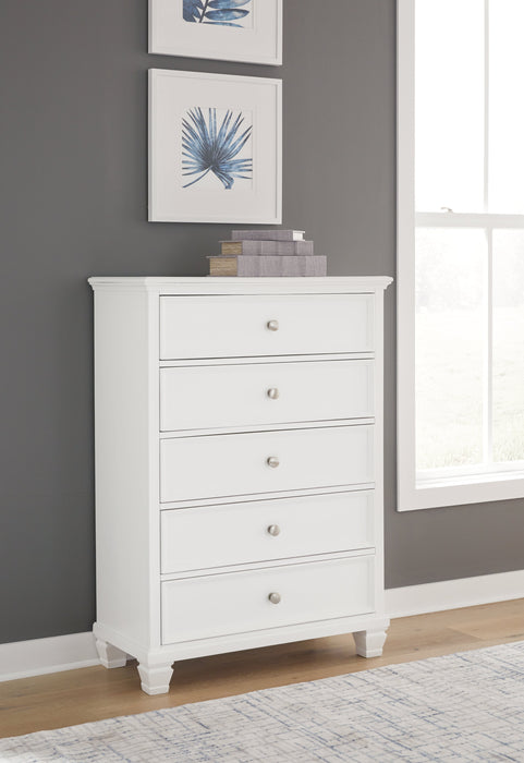 Fortman White Chest of Drawers - B680-46 - Vega Furniture