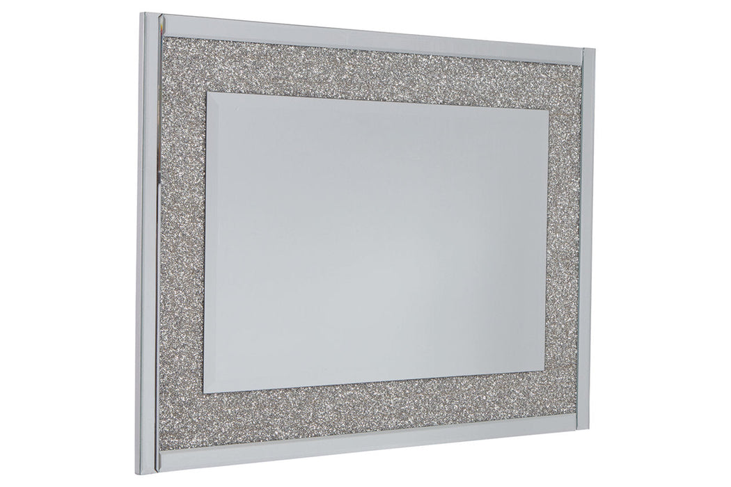 Kingsleigh Mirror Accent Mirror - A8010206 - Vega Furniture