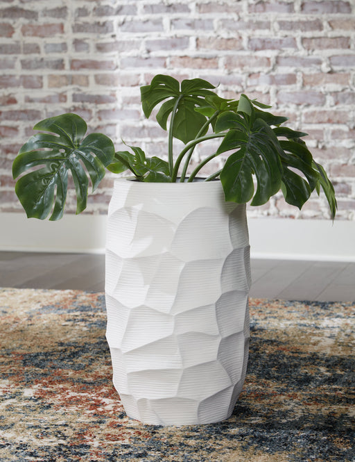 Patenleigh White Vase - A2000613 - Vega Furniture