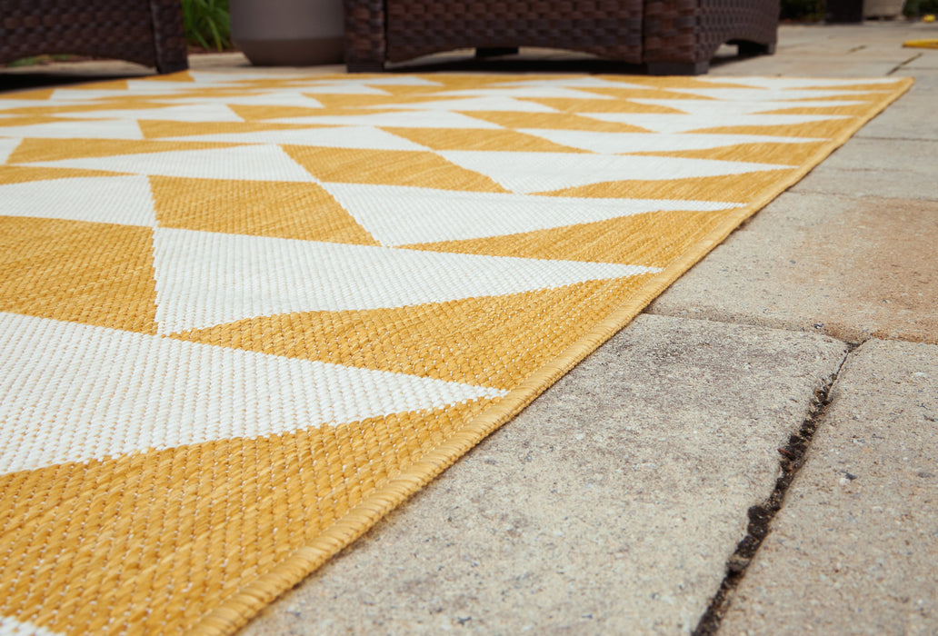 Thomley Ivory/Yellow 5' x 7' Rug - R900062 - Vega Furniture