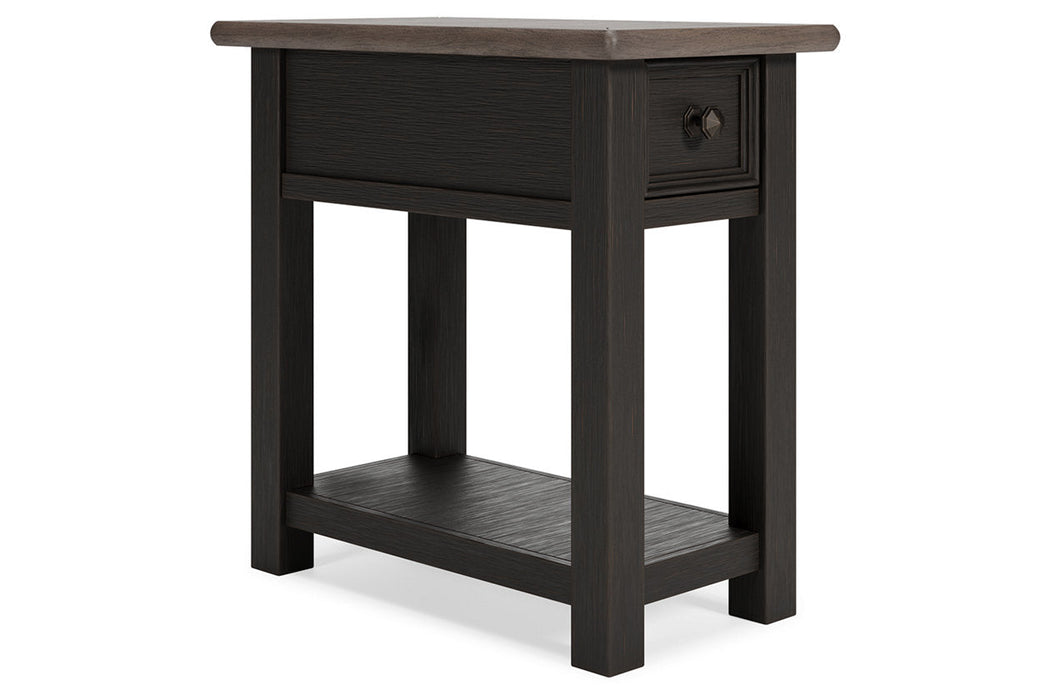 Tyler Creek Two-tone Chairside End Table - T736-107 - Vega Furniture