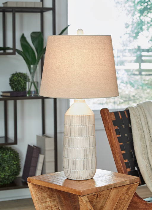 Willport Off White Table Lamp (Set of 2) - L177994 - Vega Furniture