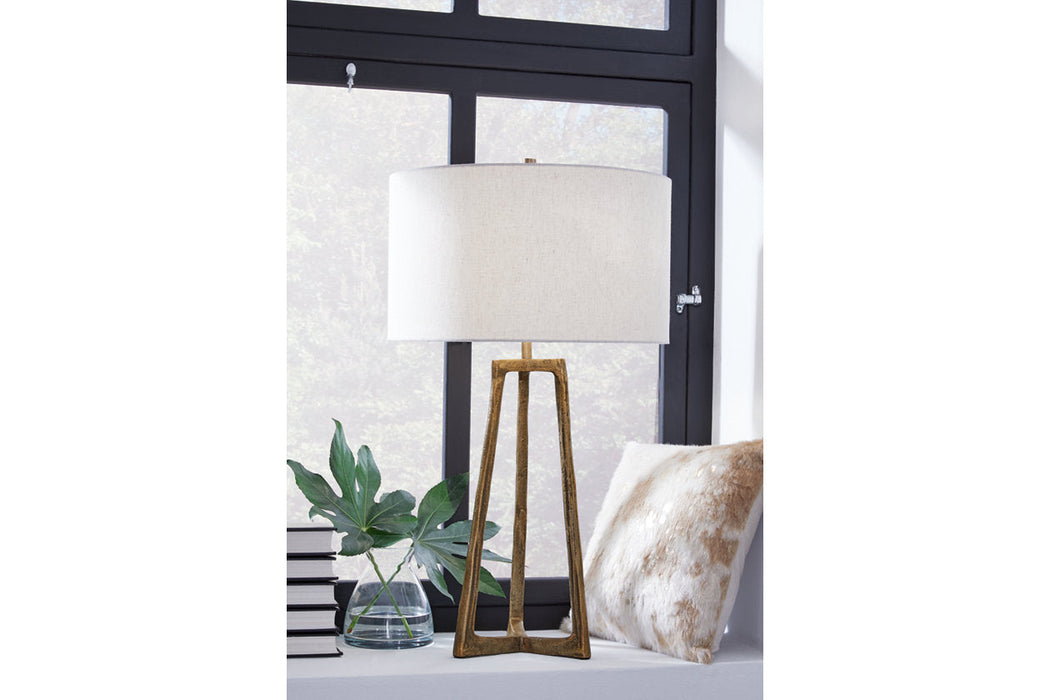 Wynlett Antique Brass Finish Table Lamp - L208354 - Vega Furniture
